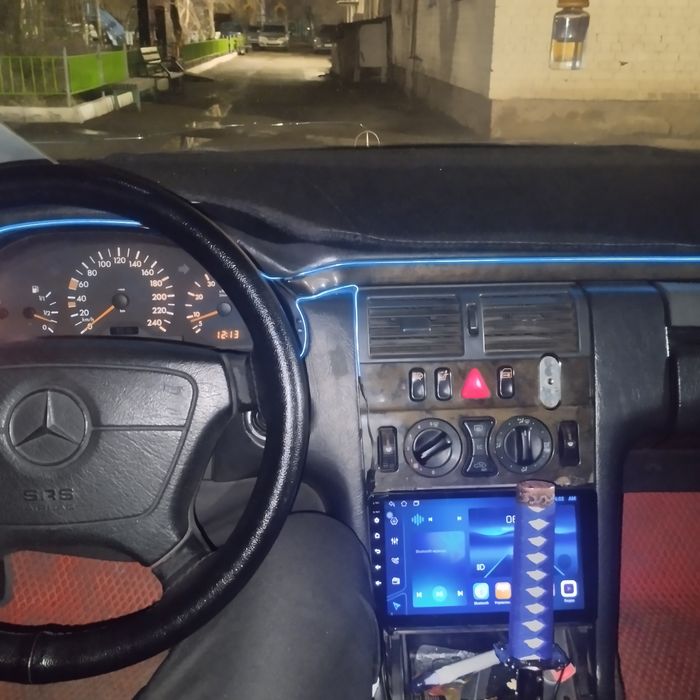 Продам Мерседес авангард 210