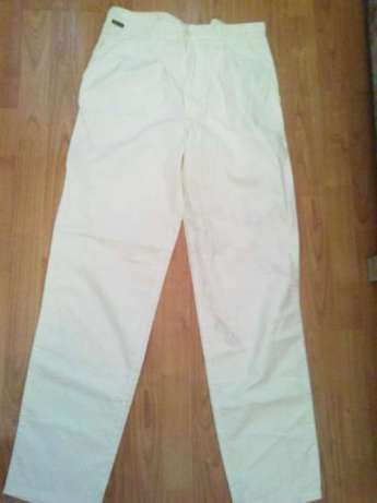Pantaloni barbati