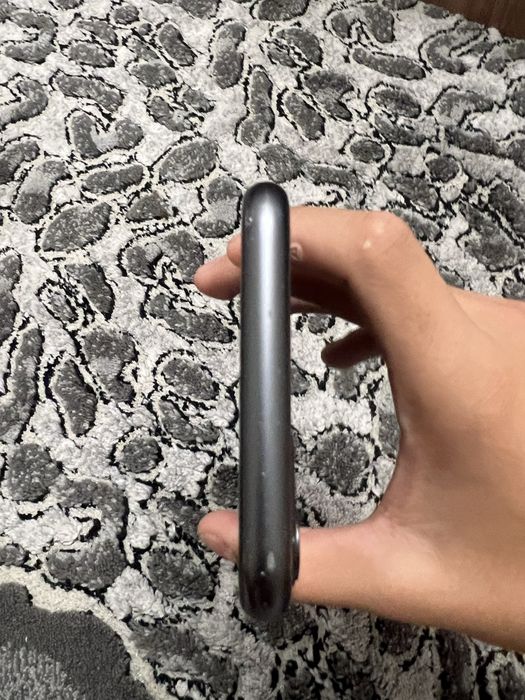 Продаю iPhone 11 128