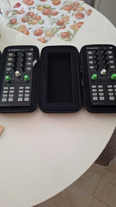 Native Instruments Traktor x1 mk2 + Case
