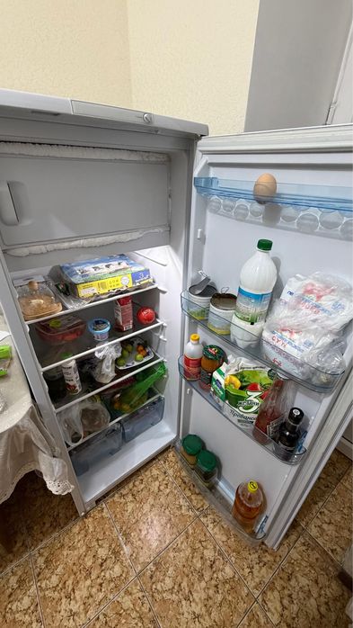 Холодильник в идеальном состояний.