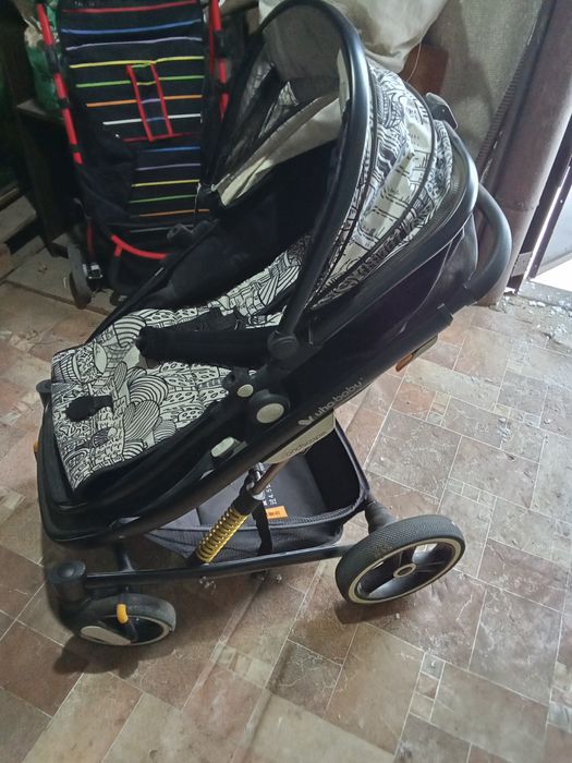 Продам коляску детскую и стульчик