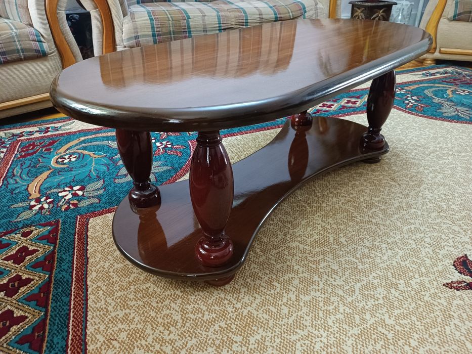 Комплект мягкой мебели + журнальный столик