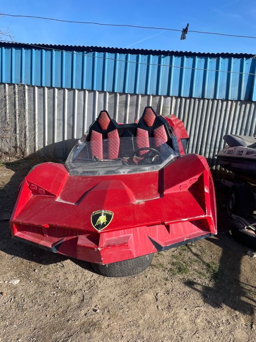 Суда жүзетін машина