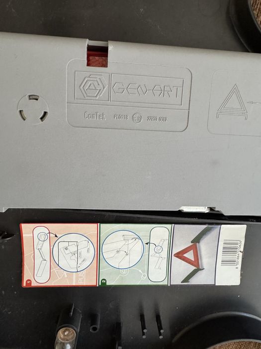 Авариен светлоотразителен автотриъгълник, Чисто нов!