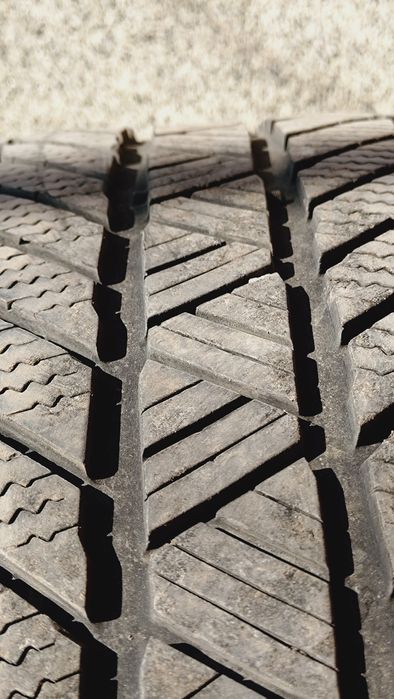 Зимни гуми 225/45/17