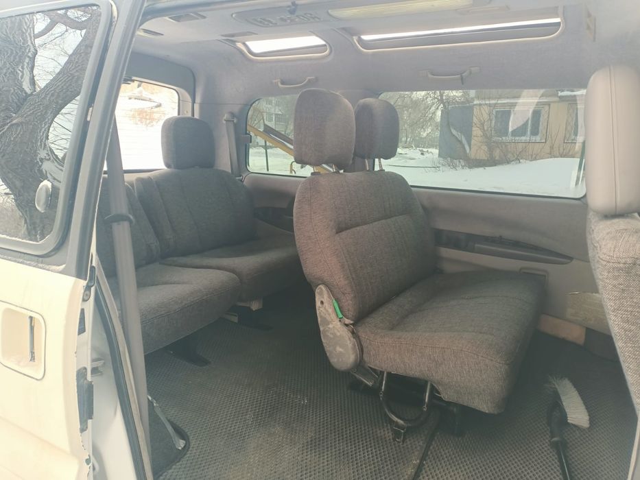 Продам машину Mitsubishi Delixa