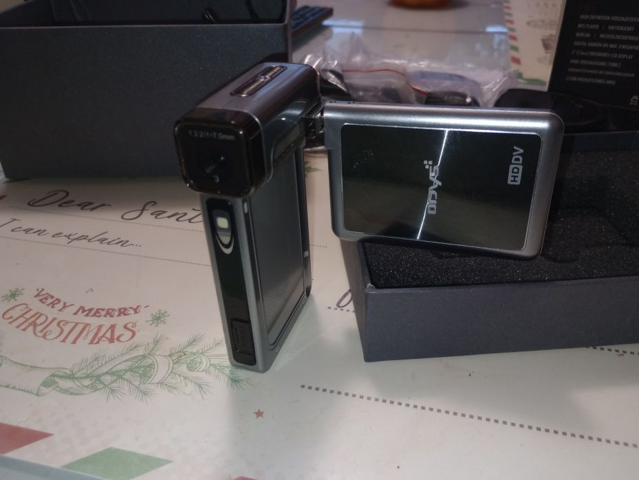 HandyCam Odys, foto-video HD, HDMI, 6 in 1, la cutie