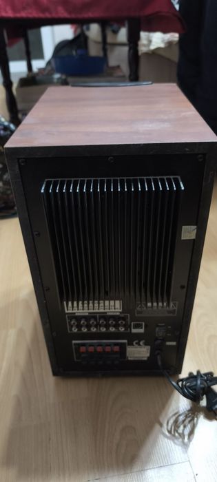 Genius субуфер, център и предни