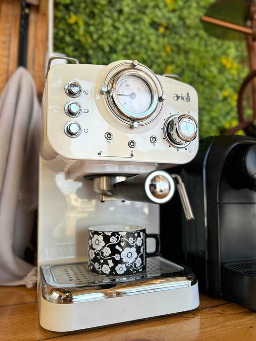 Караваната с киното Каравана под наем