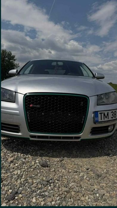 Vînd un Audi A3 P8 an 2004 2LBenzina cp150 cutie automat actele valabil