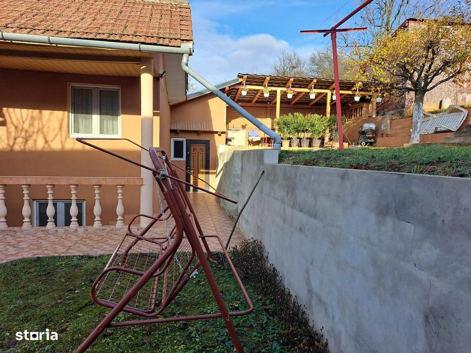 Casa Oncea P+M, 2 dormitoare, bucătărie, living, 2 băi, teren 1.306mp