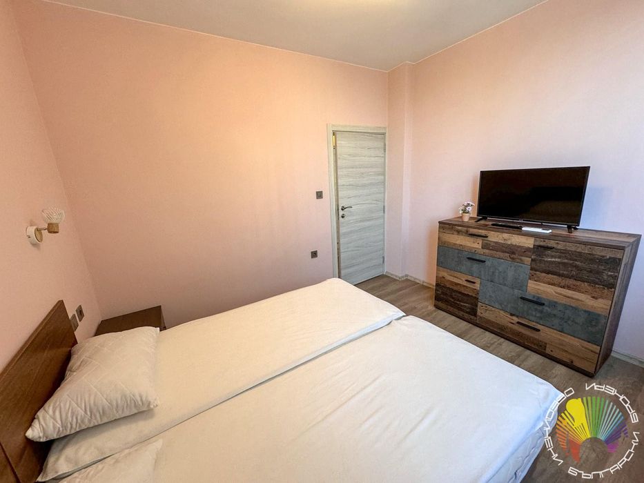 Дава се под наем Двустаен апартамент в Бургас, Лазур - 75 кв.м за 663 € - Снимка #13