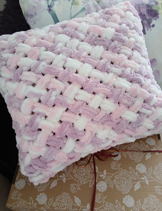 Ализе пуфи плетиво-ново