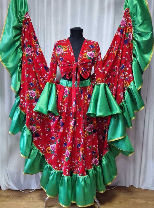 Costum dans tiganesc
