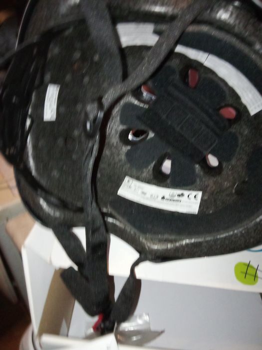 Каска за скейтборд