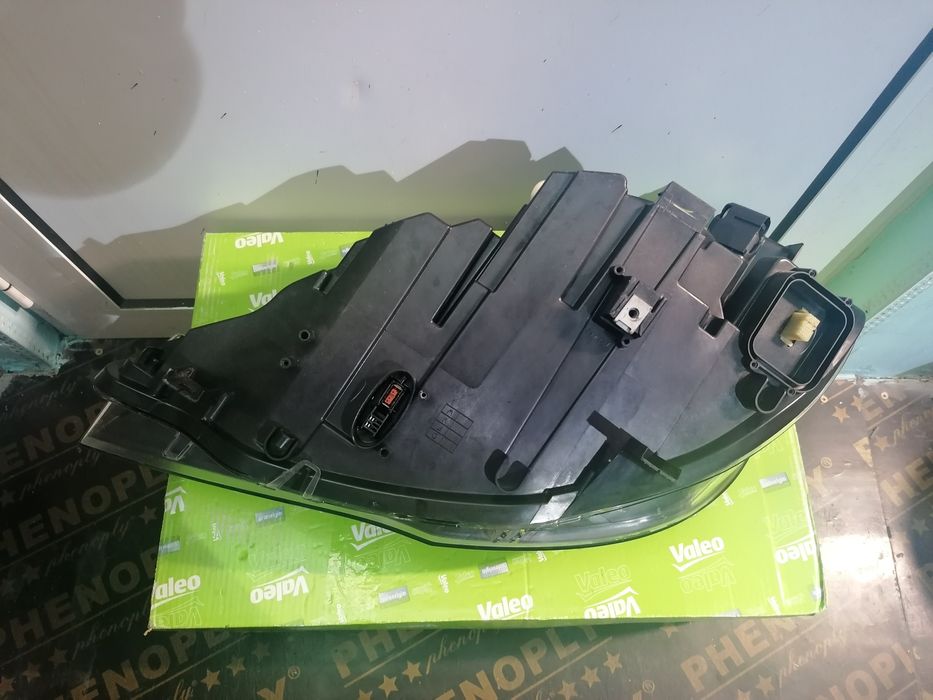 Фар Фарове за БМВ Х6 Е71 Е72 Х5 М Е70 / BMW X6 E71 E72 X5 M E70 US Lci