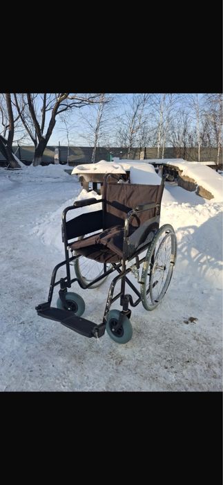 Продам инвалидную коляску