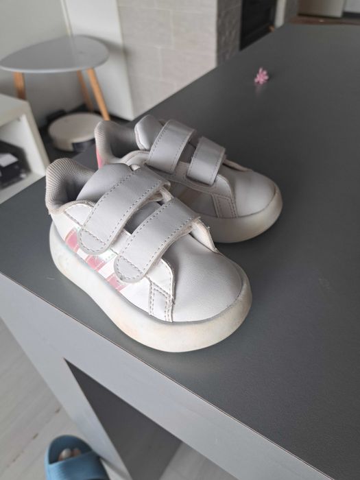 Маратонки Adidas