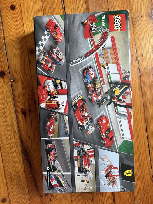 Lego 75889 Ferrari Ultimate Garage