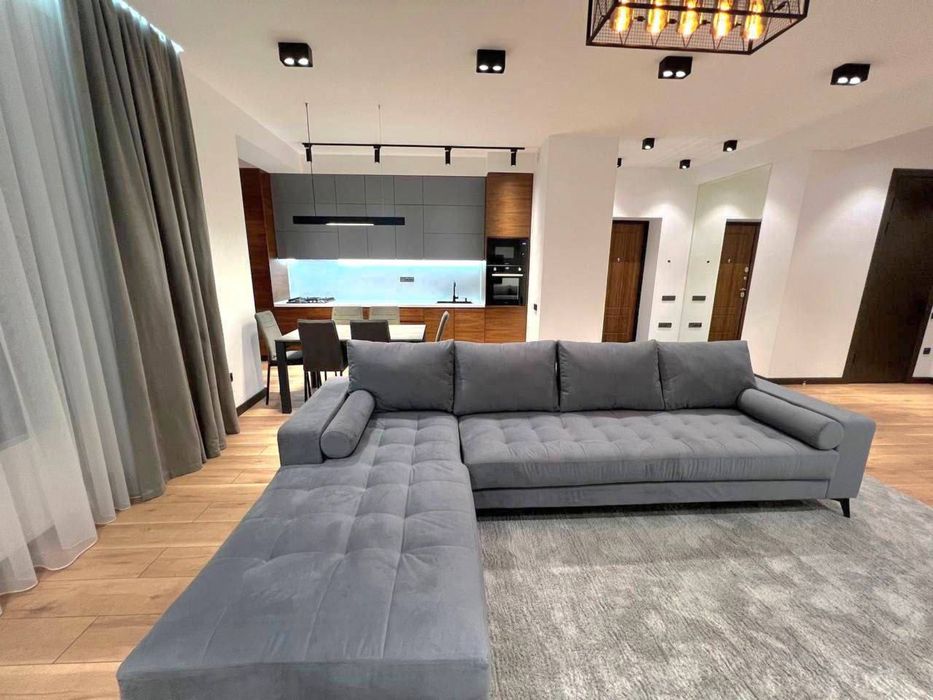 Сдаётся квартира в аренду!   "Golden House" Жк Парисьен