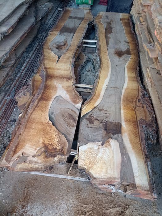 Vând scandura de nuc