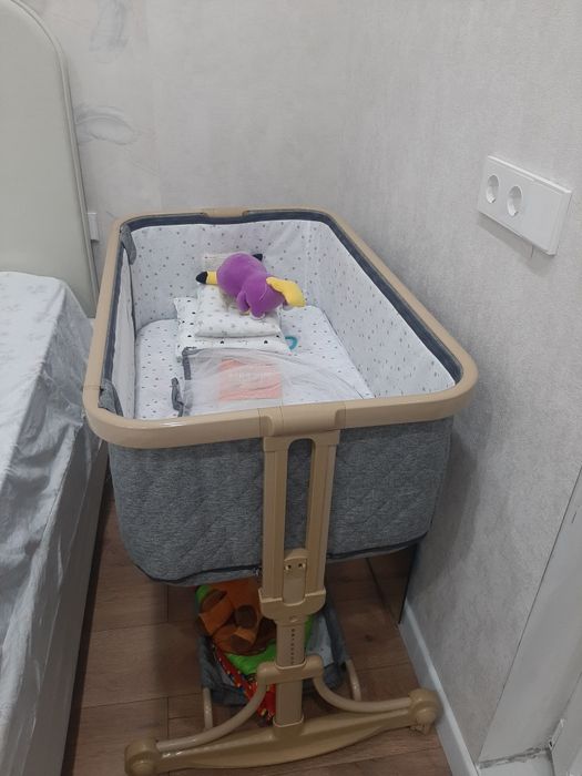 Детская кровать, качалка