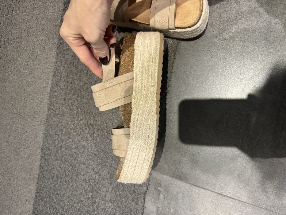 Сандали Бершка 36 рр