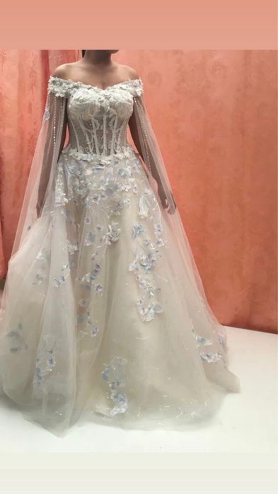 Вечернее платье на торжество