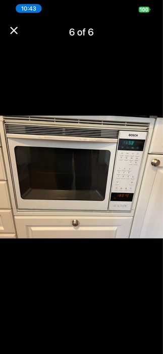 Плътна ъглова кухня от МДФ с електроуреди