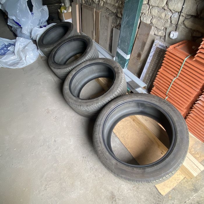 Летни гуми 295/40/21