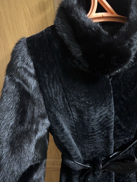 Продается шуба в отличном состояний