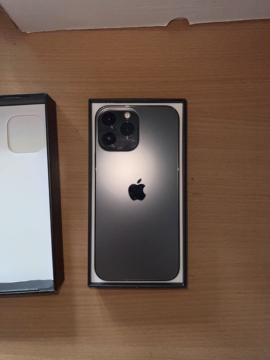 Продаю iPhone 13 Pro Max 256 GB