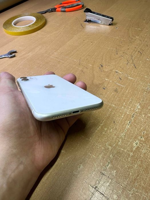 Iphone 11 128gb ios 18.7