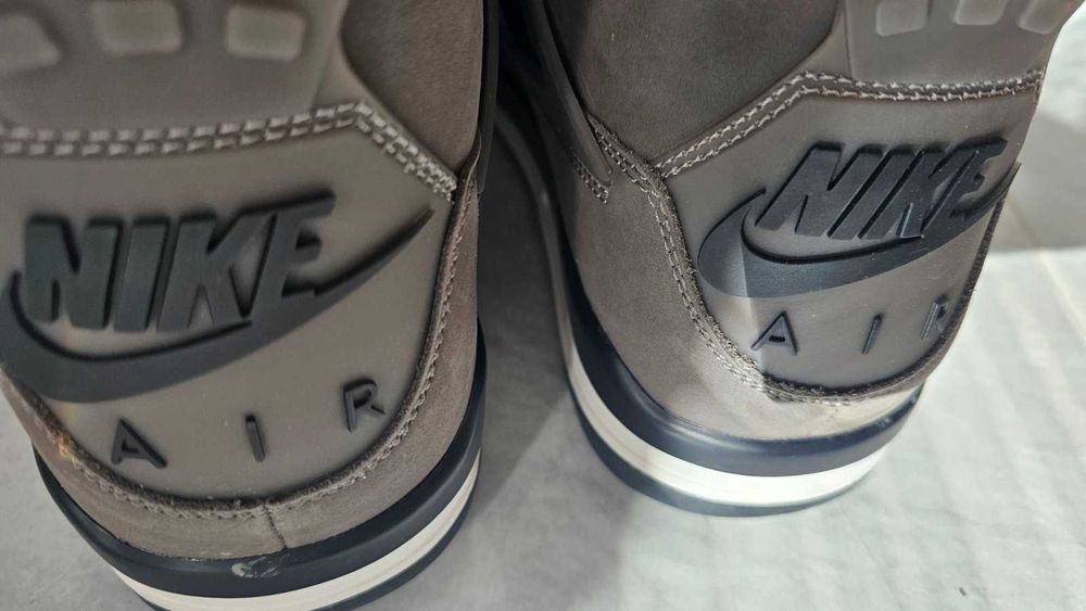 Nike Air Jordan 4 Retro Cave Stone – US 15 / EU 49.5