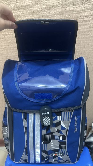 Продам школьный рюкзак.