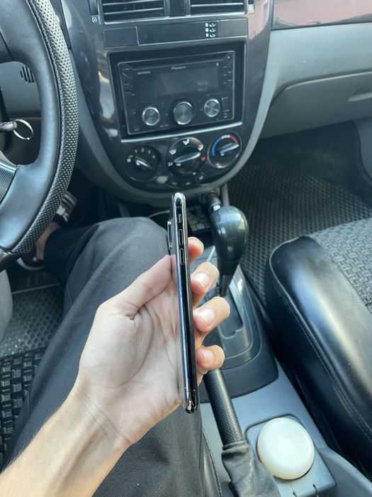 Iphone x 64 gb 100 yomqust