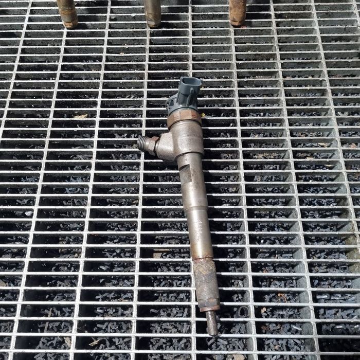 Injector Dacia Sandero 2 1.5 D 2012 - 2016 90CP K9K 612 (1424) Diesel 0445110485