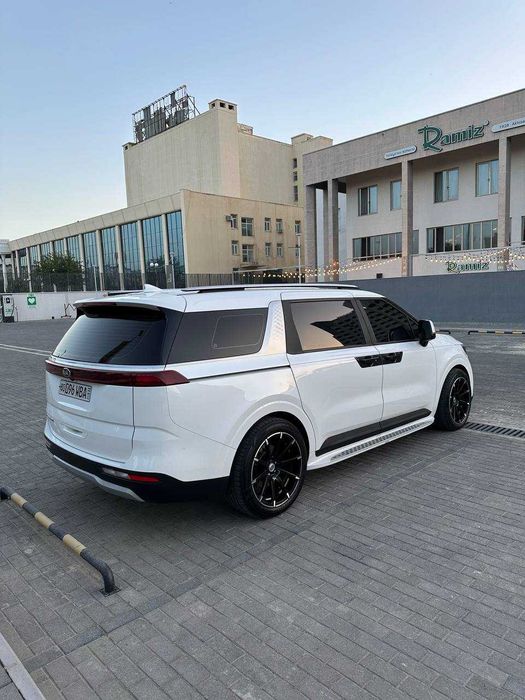 Транспортные услуги Миневен кия Карнивал