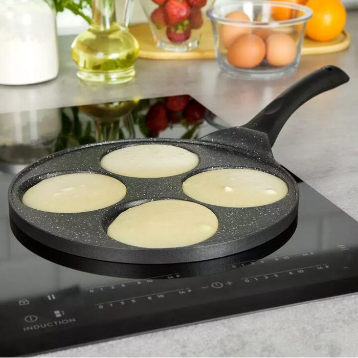 Tigaie pentru oua si clatite, negru, 26.5 cm, Kinghoff