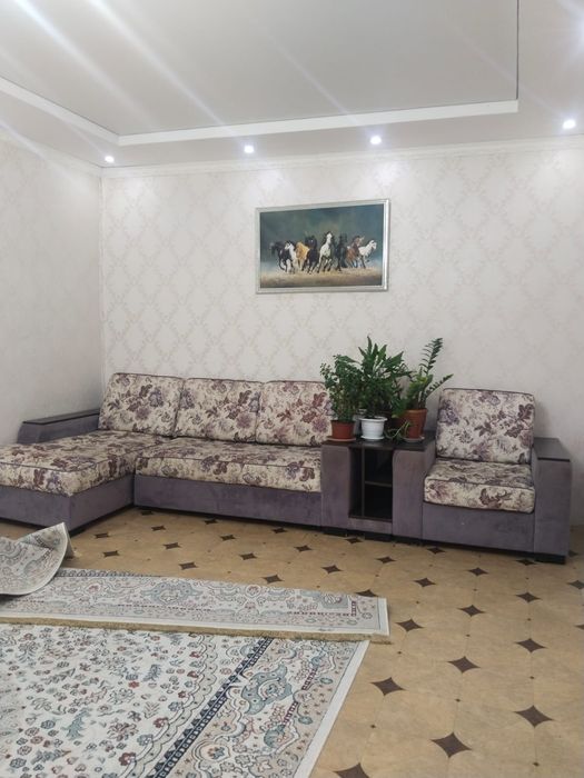 Продается диван 3.80м