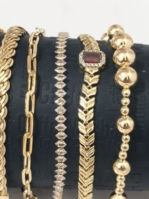Bij placate cu AUR DE 14K