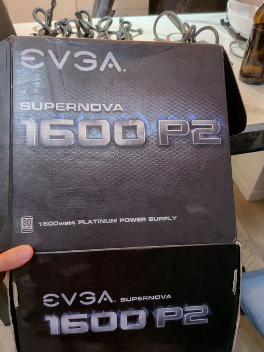 EVGA SuperNOVA 1600 P2 – 1600W, 80+ Platinum, Modulară Completă