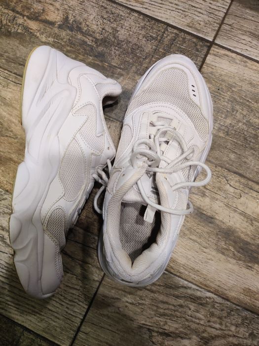 Дамски маратонки FILLA