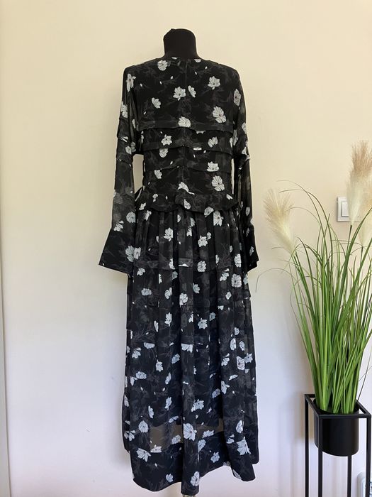 Дамска рокля CARVEN