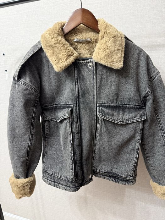 Продам женскую куртку