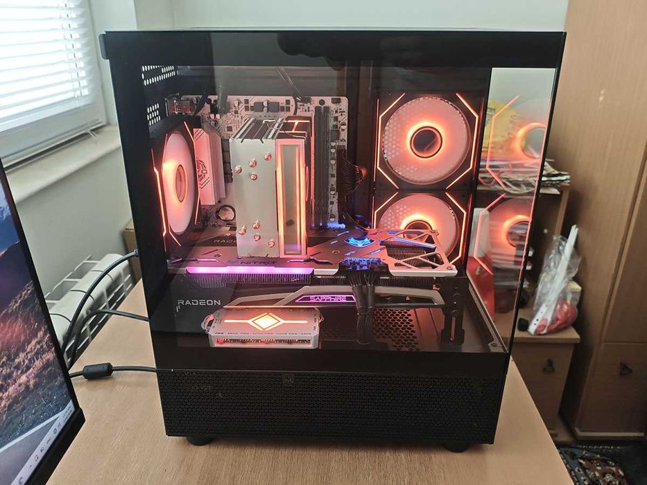 Геймърски компютър, Ryzen 5600x, Rx 6700XT, 32gb Ram, 1tb nvme, 650W