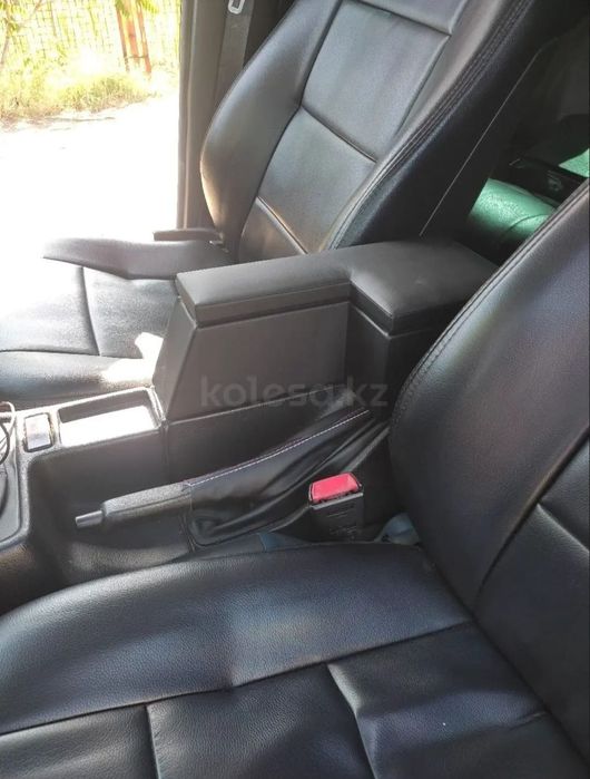 Подлокотник для bmw e34