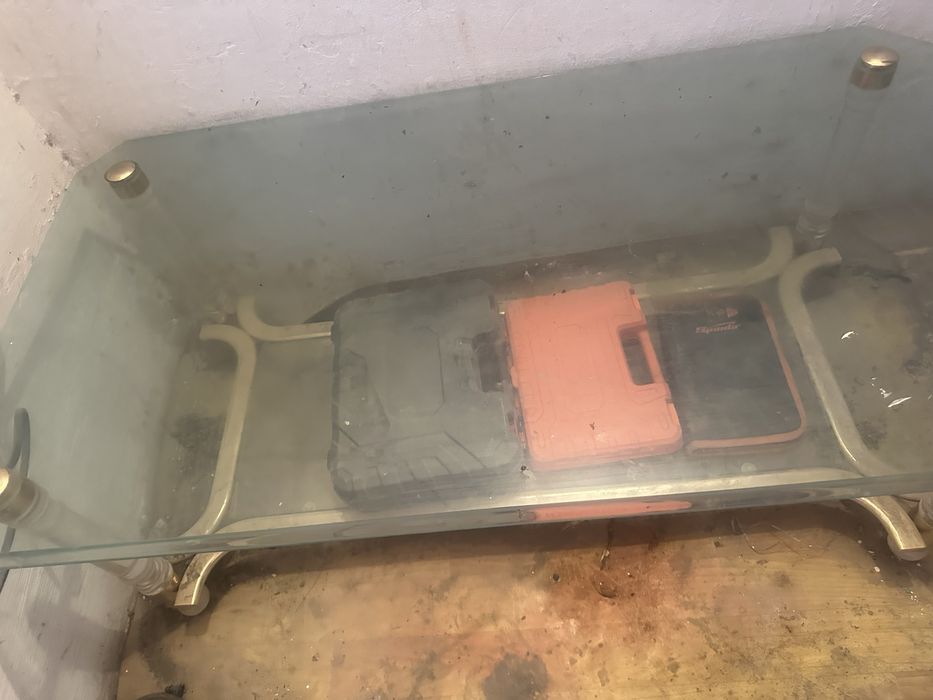 Журнальный столик