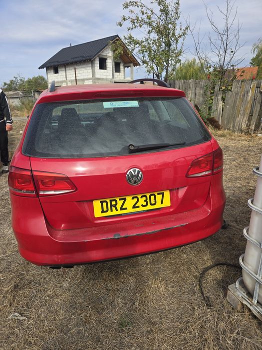 Haion bara spate triple Volkswagen Passat B7 2012  ly3d